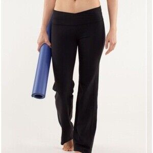 Lululemon Size 6 Astro Pants Black